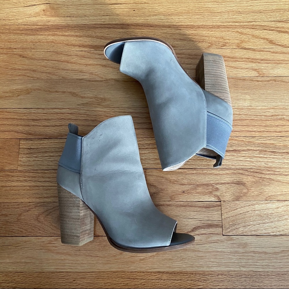 BNWT/NWOB Open Toe Heeled Boots
